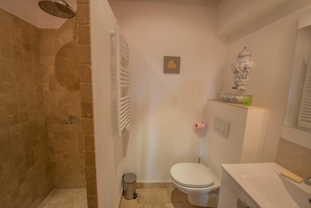 La Treille Et L'Impasse Hotel Ansouis Cameră foto